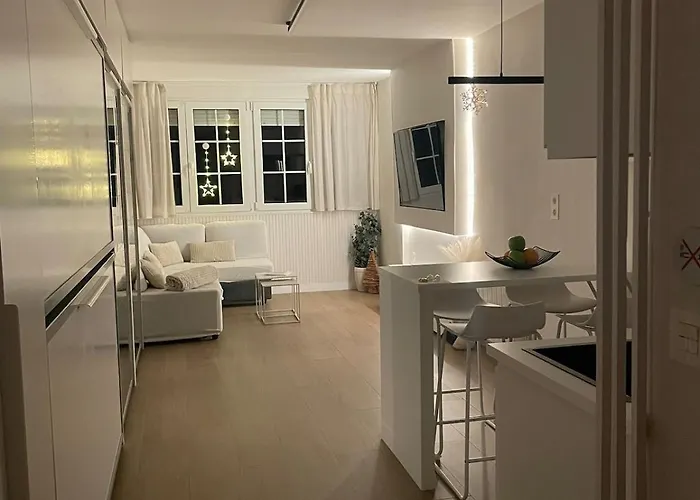 - A Estrenar, Moderno Y Acogedor