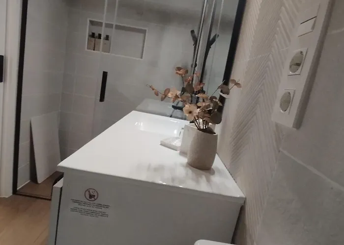 - A Estrenar, Moderno Y Acogedor